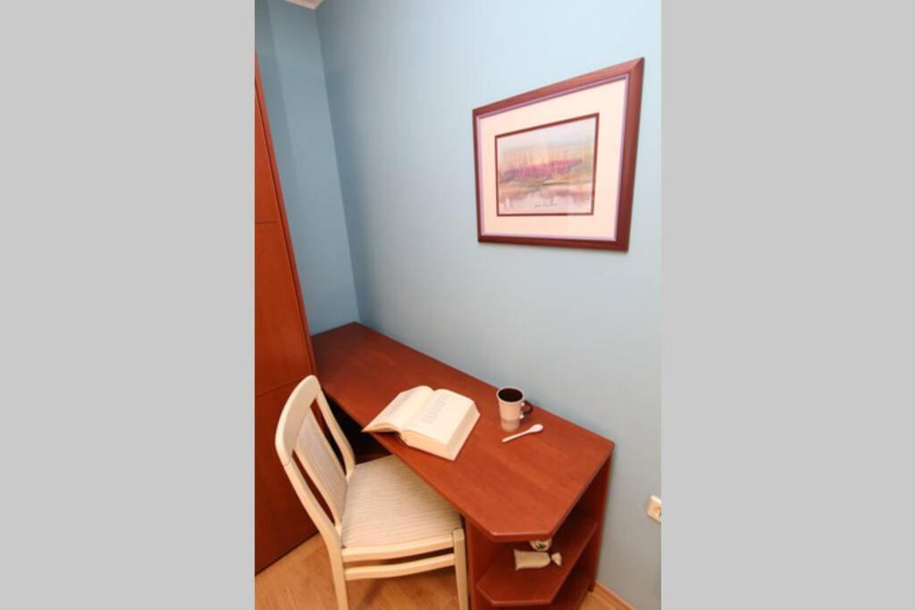 Fast Friend - Cozy Apartment In The Center With Private Garage Rijeka Exterior foto