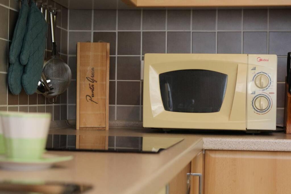 Fast Friend - Cozy Apartment In The Center With Private Garage Rijeka Exterior foto